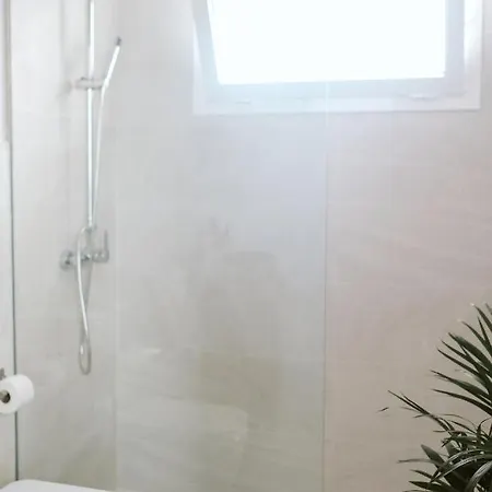 Dreamsea Surf House Fuerteventura Хостел *