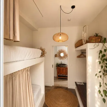 Arena Wave Hostel *